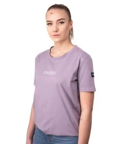 FORSBERG Ilma T-Shirt Mit Brustlogo 3 FORSBERG Ilma T-Shirt Mit Brustlogo -Haix Shop 814590 824 Ilma flieder Model frontside web 1280x1280